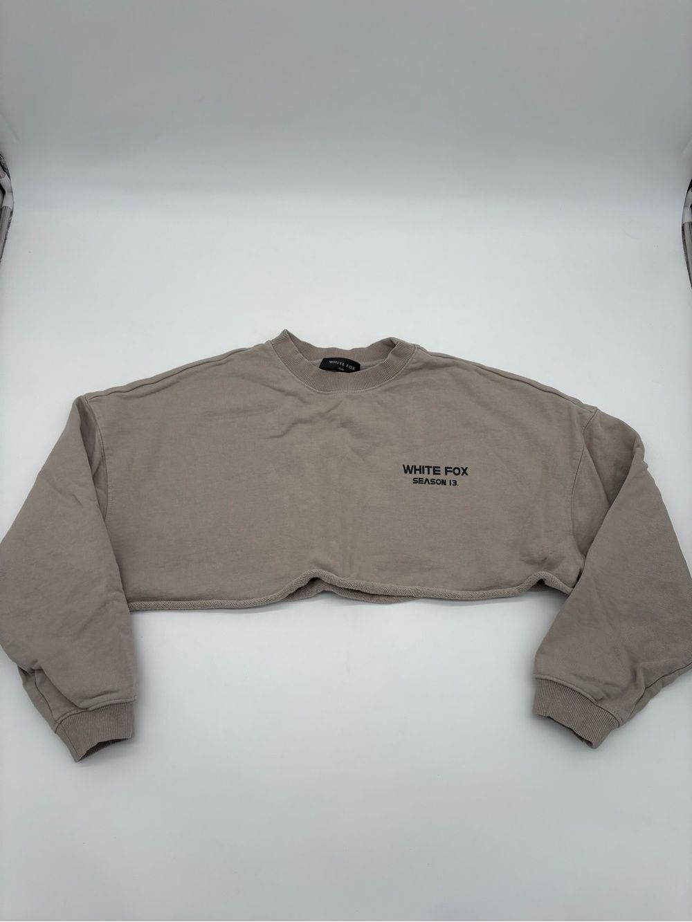 White Fox Cropped Sweatshirt - Picture 4 of 8